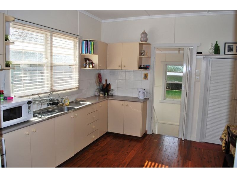 20 Fourth Avenue, Harristown QLD 4350