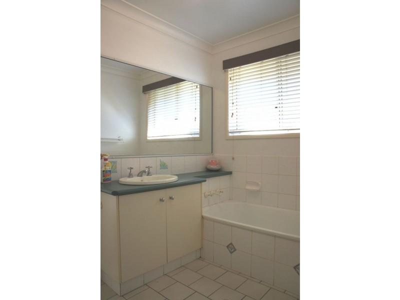 72 Glenvale Road, Harristown QLD 4350