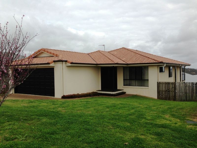 5 Dodson Cresent, Mount Kynoch QLD 4350