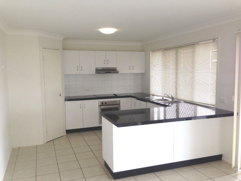 5 Dodson Cresent, Mount Kynoch QLD 4350