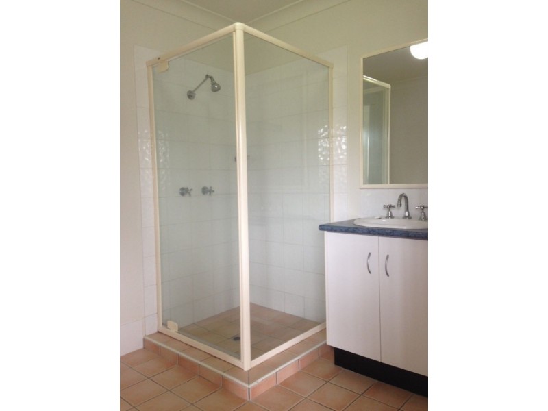 5 Dodson Cresent, Mount Kynoch QLD 4350