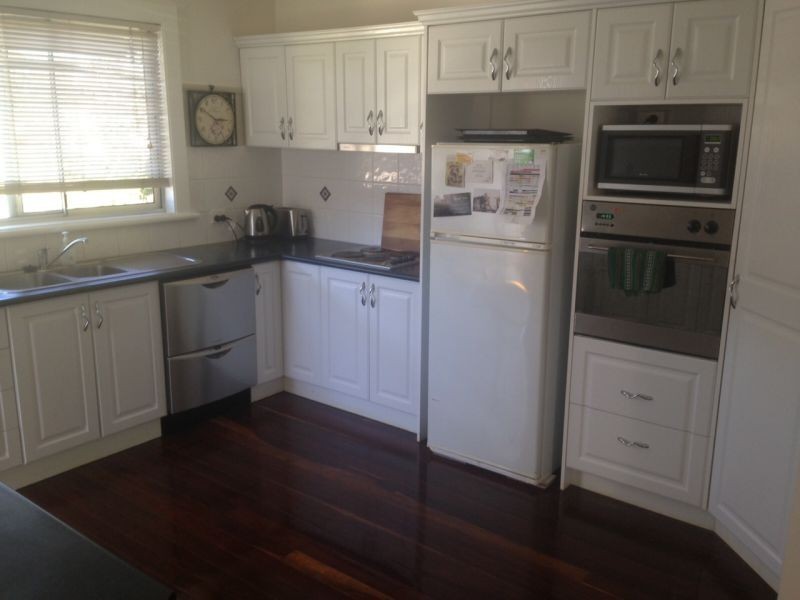20 Beelbee Street, Harristown QLD 4350