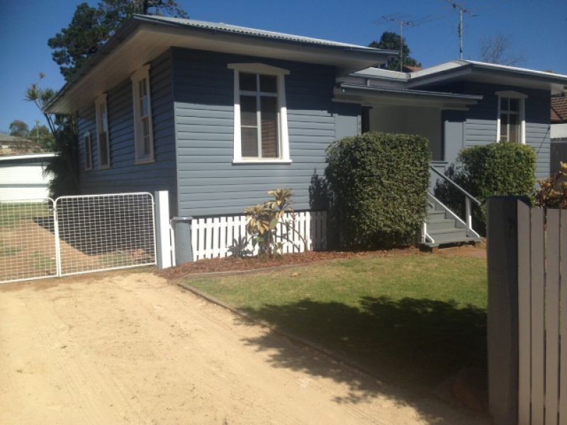 138 Taylor Street, Newtown QLD 4350