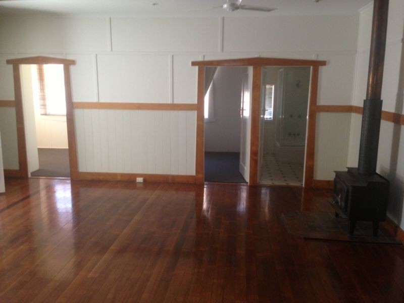 138 Taylor Street, Newtown QLD 4350