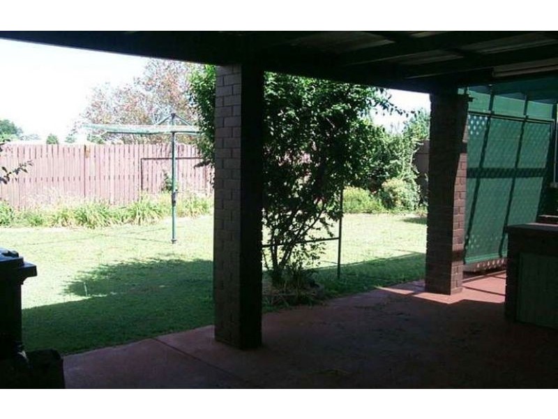 31 Beryl Street, Wilsonton QLD 4350