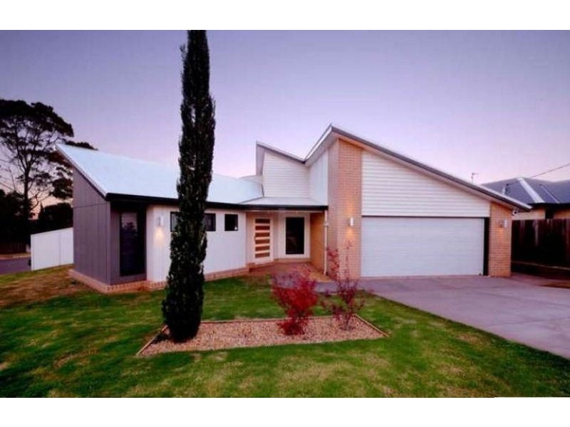 629 Hume Street, Kearneys Spring QLD 4350