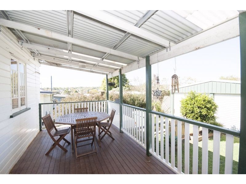 6 Sheehan Street, South Toowoomba QLD 4350