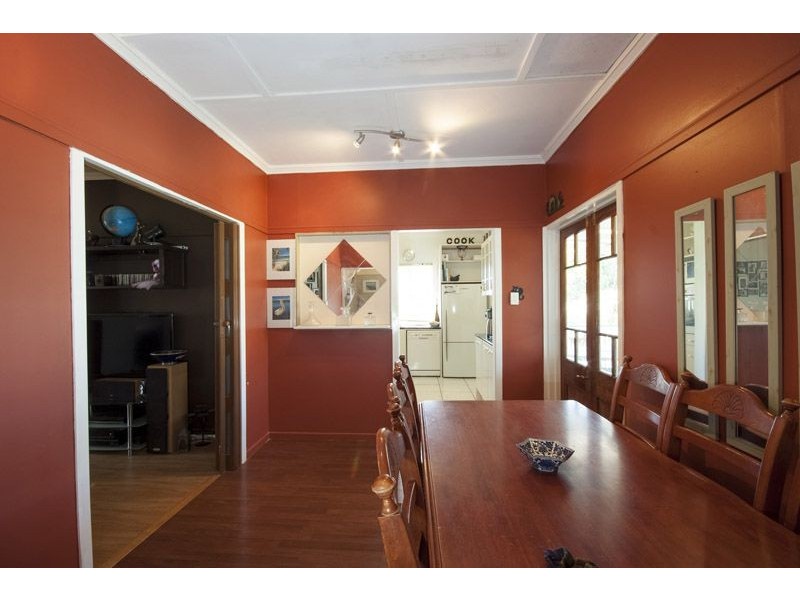 6 Sheehan Street, South Toowoomba QLD 4350