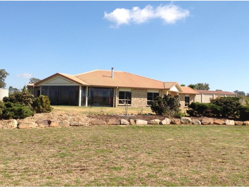 22 Oestreich Road, Wellcamp QLD 4350