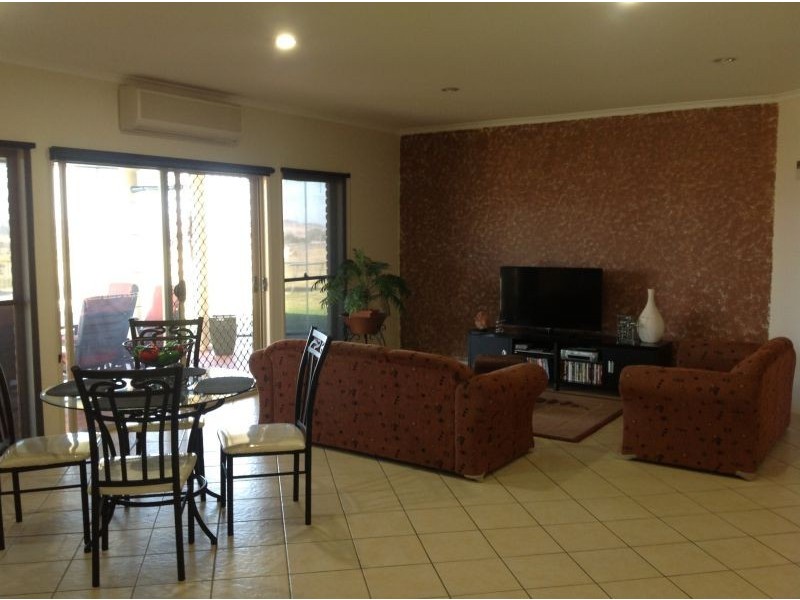 22 Oestreich Road, Wellcamp QLD 4350
