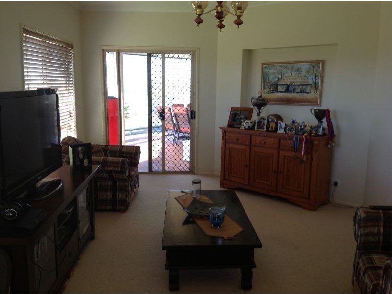 22 Oestreich Road, Wellcamp QLD 4350