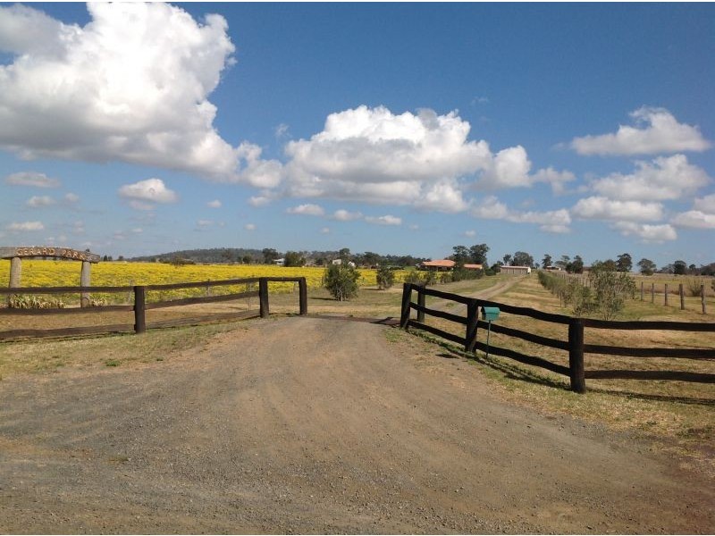 22 Oestreich Road, Wellcamp QLD 4350