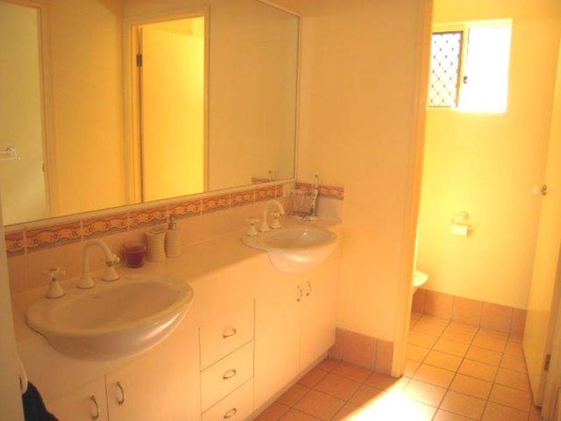 12 Lavender Street, Springfield Lakes QLD 4300