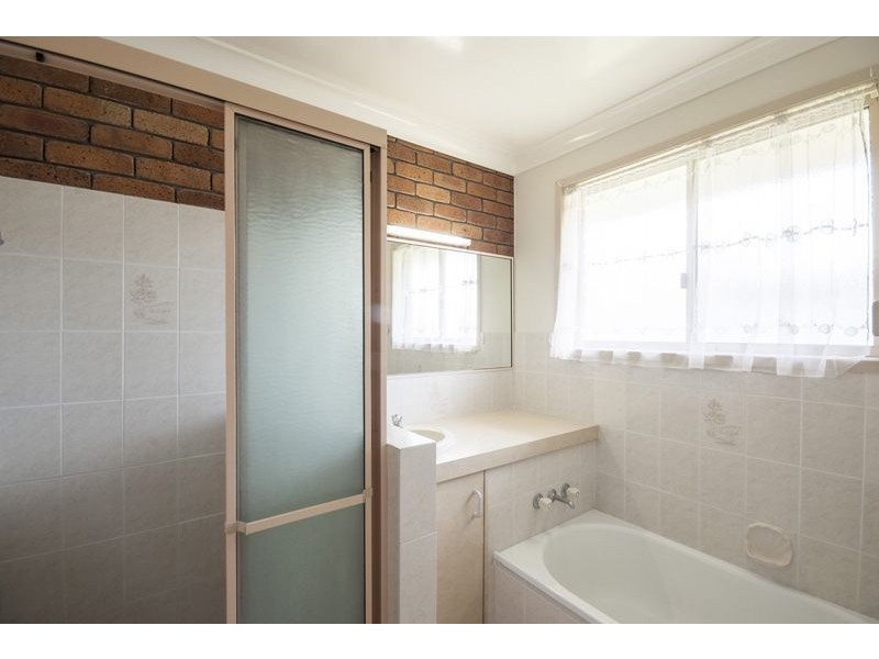 18 Horrocks Cres, Kearneys Spring QLD 4350