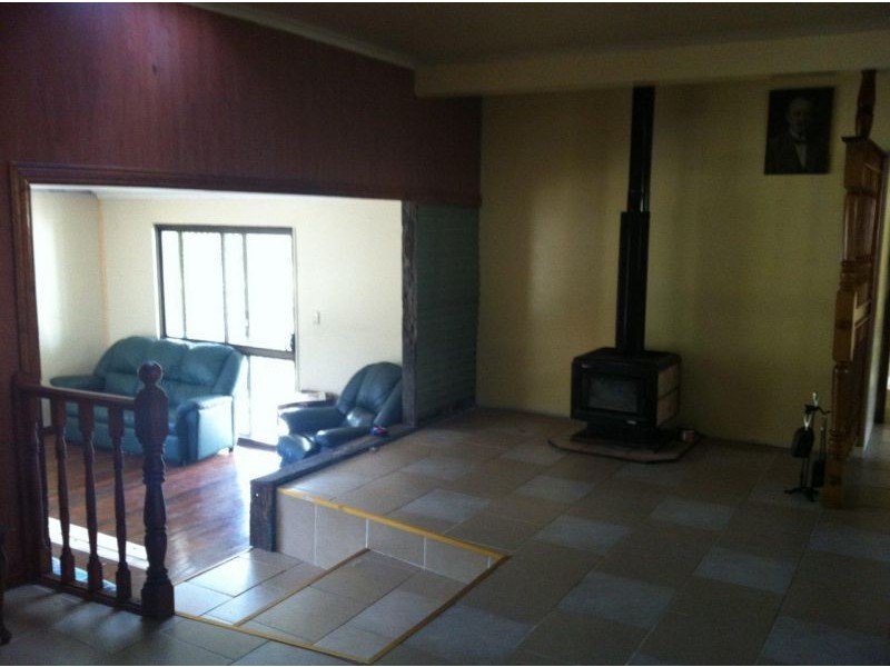 340 Thomas Road, Upper Lockyer QLD 4352