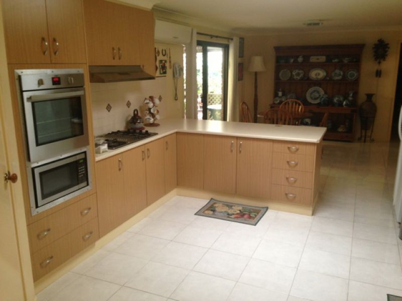7 Woodland Crescent, Withcott QLD 4352