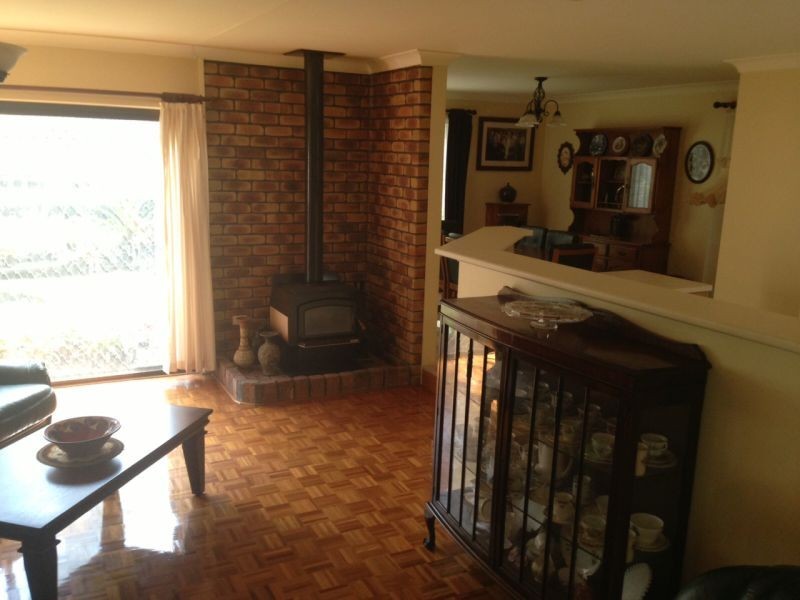 7 Woodland Crescent, Withcott QLD 4352