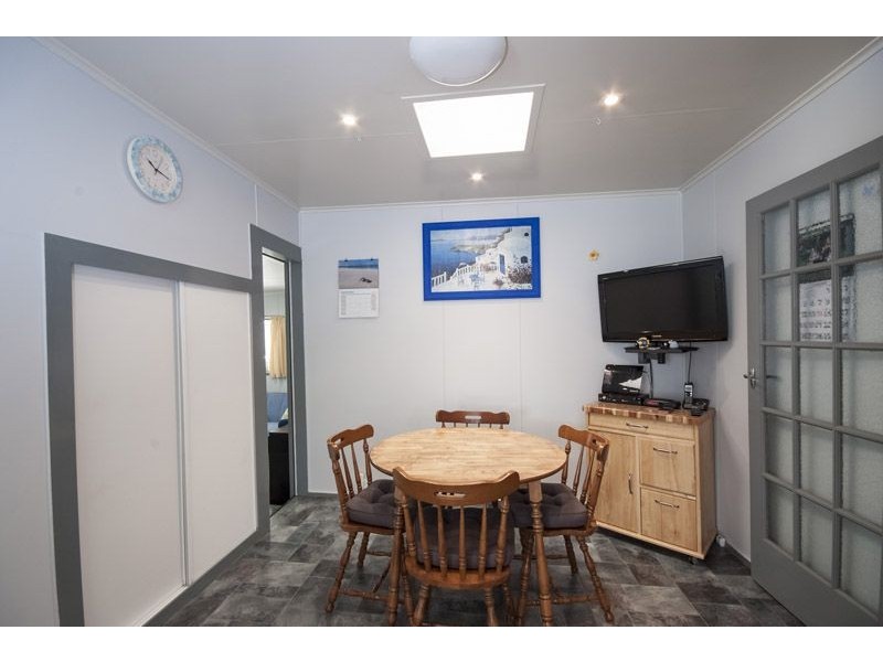13 Barry Street, Mount Lofty QLD 4350