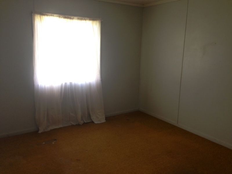 18 Skehan Street, Centenary Heights QLD 4350
