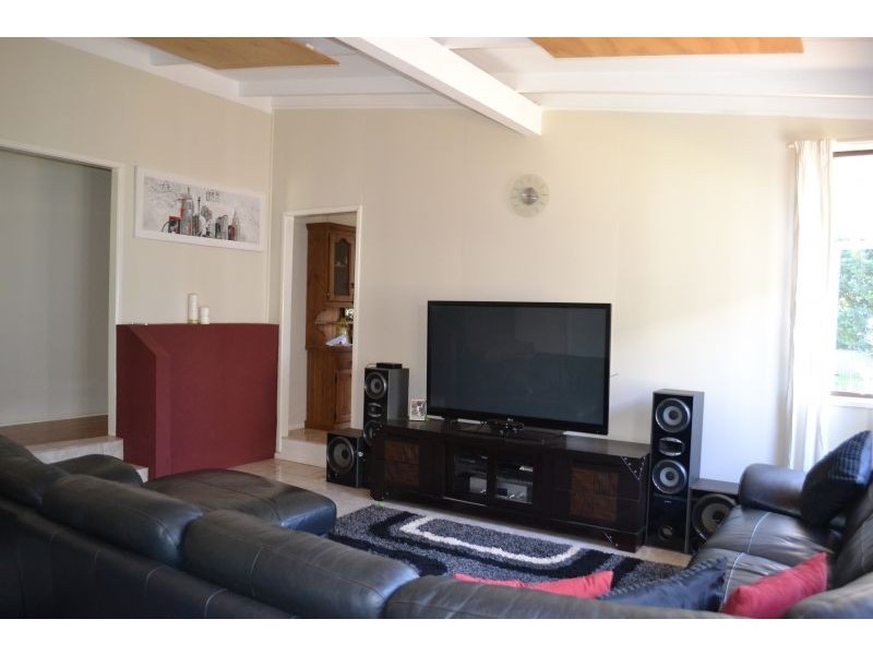 265a Geddes Street, Centenary Heights QLD 4350