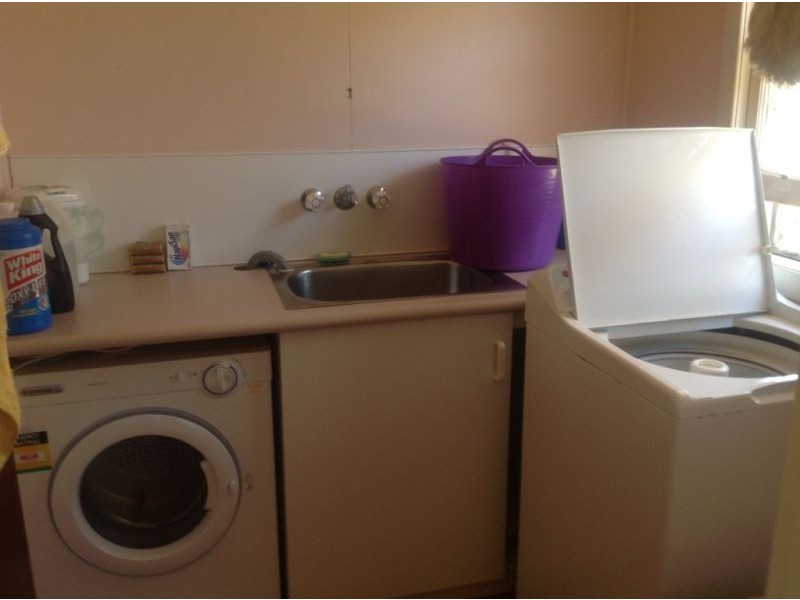 11 John Street, East Toowoomba QLD 4350