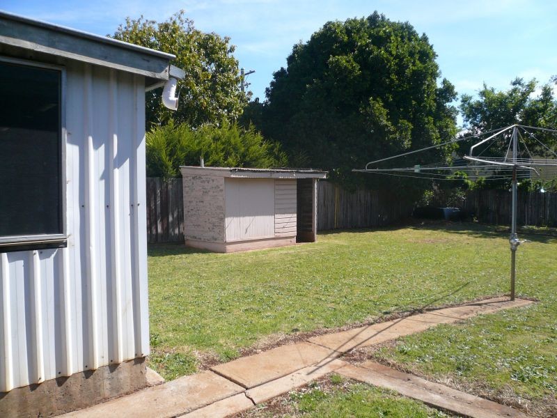 357 Tor Street, Wilsonton QLD 4350