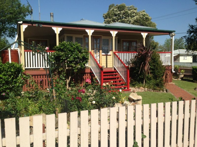 12 Canon Street, Rangeville QLD 4350