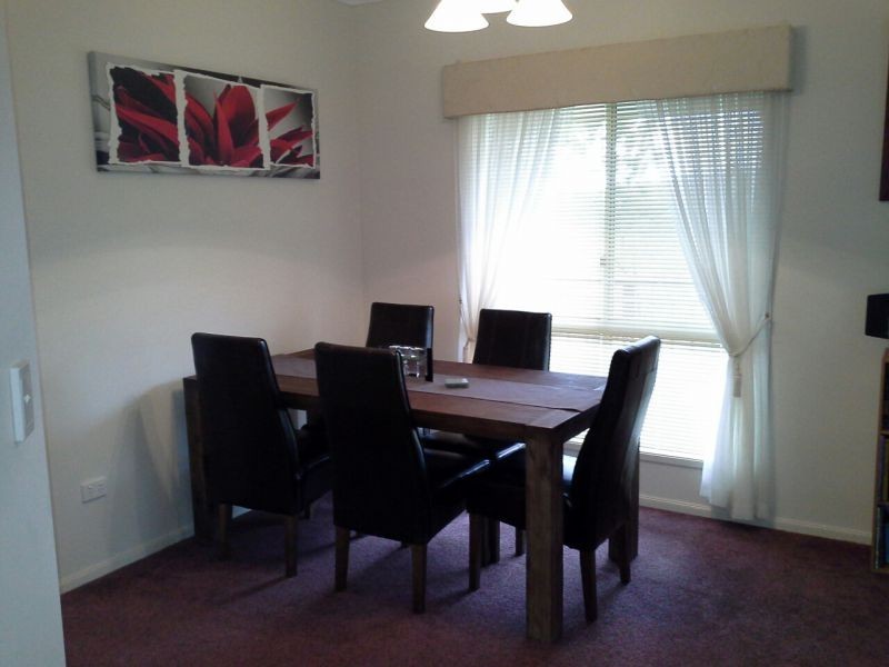 21 Neville Street, Meringandan West QLD 4352