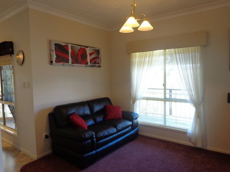 21 Neville Street, Meringandan West QLD 4352