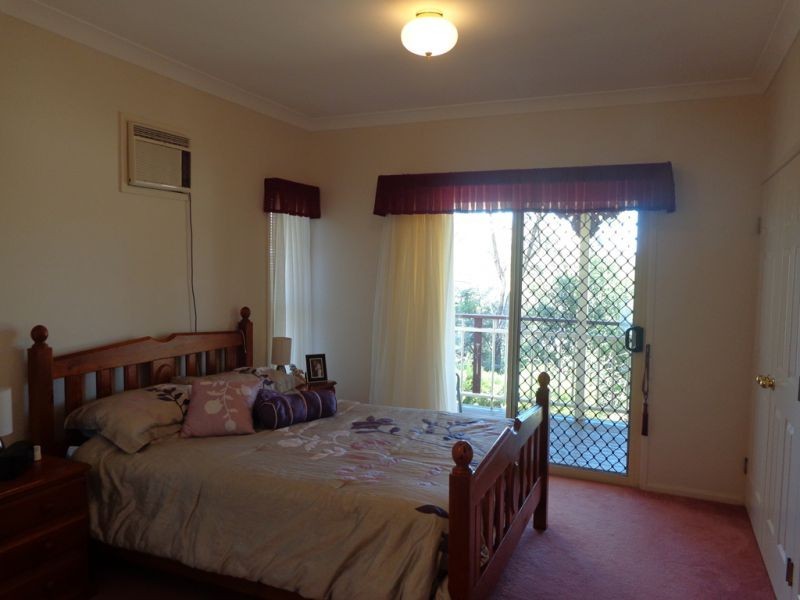 21 Neville Street, Meringandan West QLD 4352