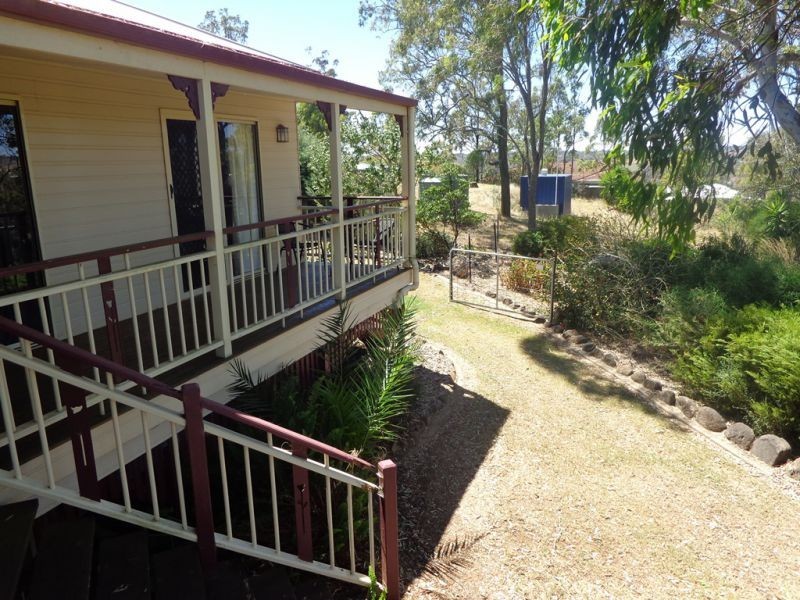 21 Neville Street, Meringandan West QLD 4352