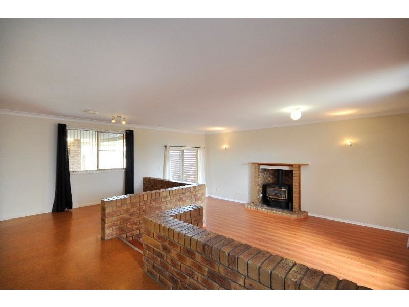 15 Handley Drive, Westbrook QLD 4350