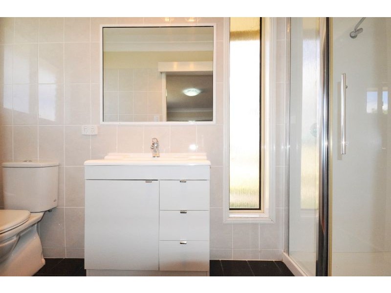 15 Handley Drive, Westbrook QLD 4350