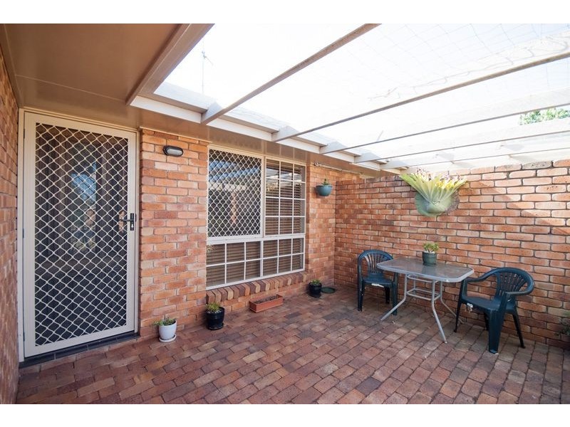 2/391 West Street, Darling Heights QLD 4350