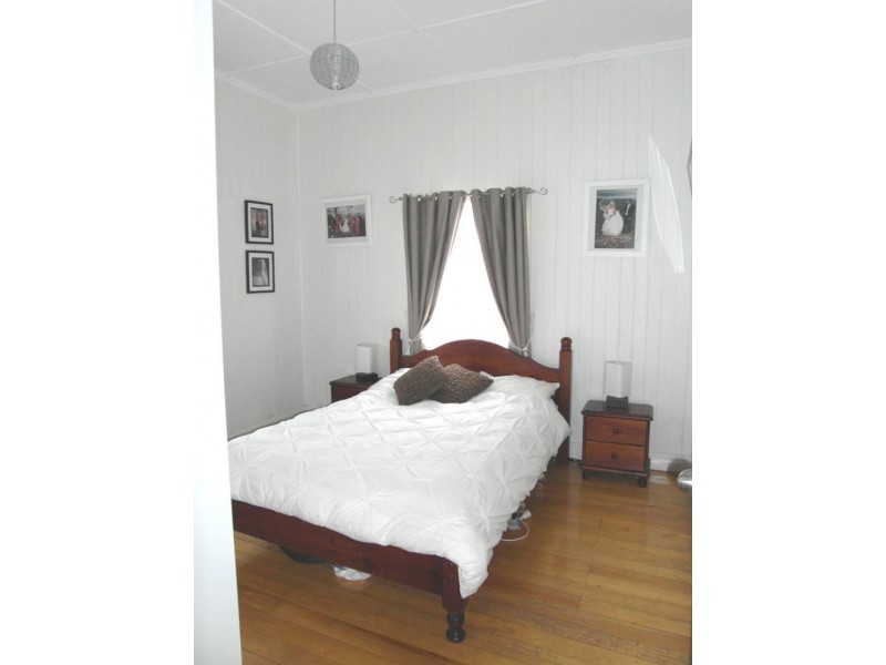 40 Shennan Street, Harristown QLD 4350