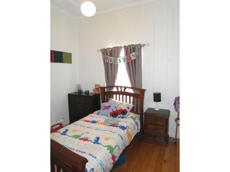 40 Shennan Street, Harristown QLD 4350