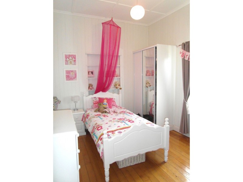 40 Shennan Street, Harristown QLD 4350