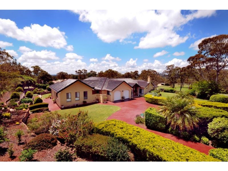 1 Abif Street, Cotswold Hills QLD 4350