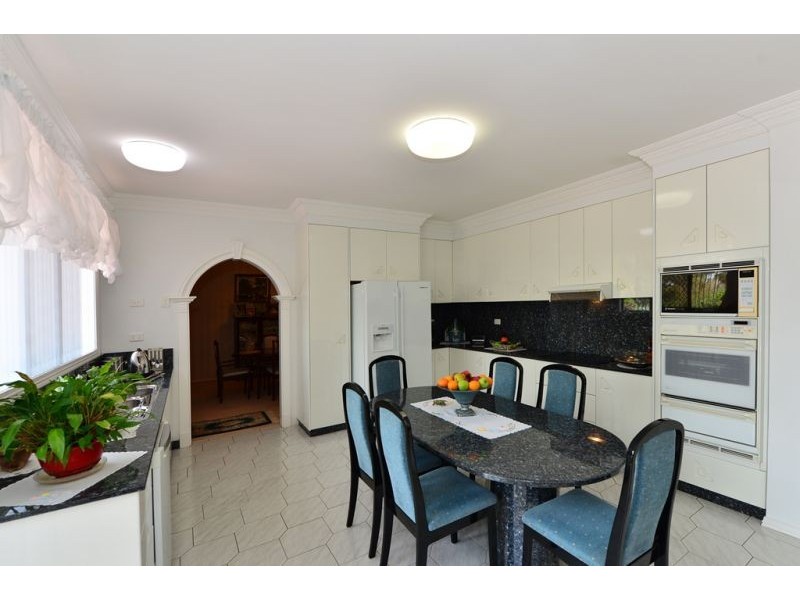 1 Abif Street, Cotswold Hills QLD 4350