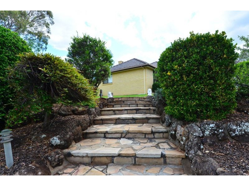 1 Abif Street, Cotswold Hills QLD 4350