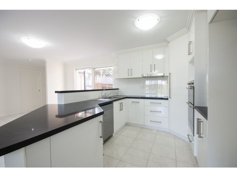 1/82 Holberton Street, Rockville QLD 4350