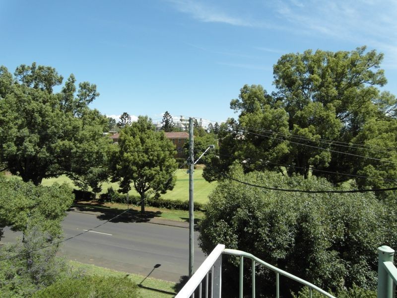 12/33 Margaret Street, Toowoomba QLD 4350