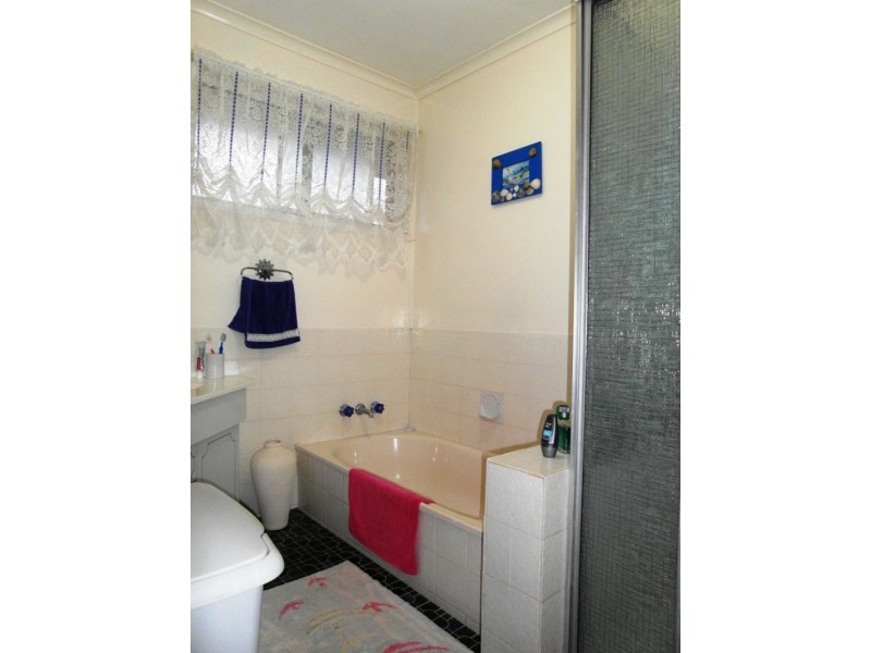 16 Darling Street, Drayton QLD 4350