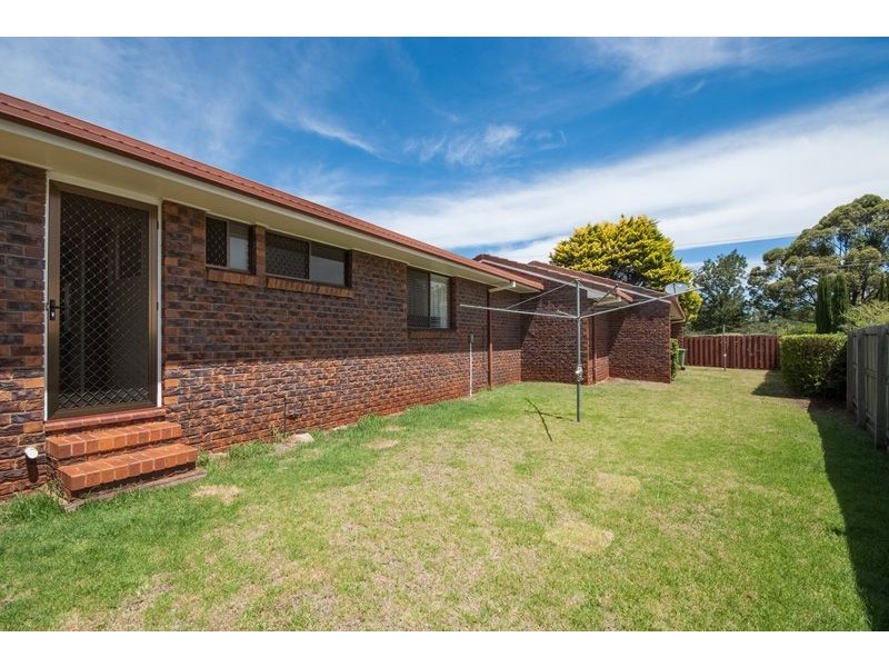 2/107 South Street, Rangeville QLD 4350