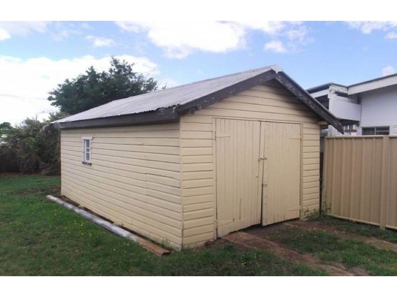 8b West Street, North Toowoomba QLD 4350