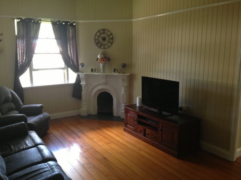 46 Anzac Avenue, Newtown QLD 4350