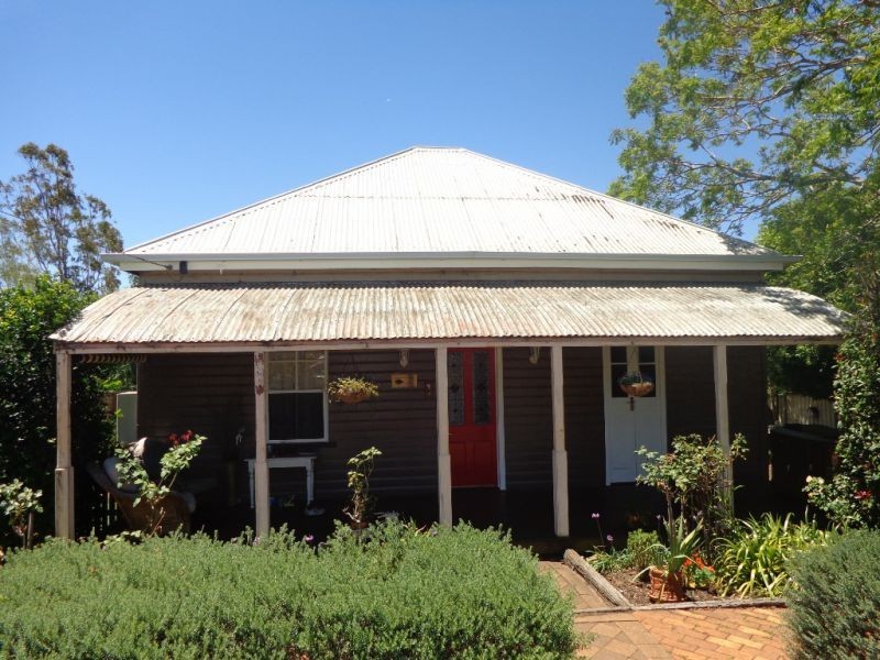 1 David Street, Rockville QLD 4350