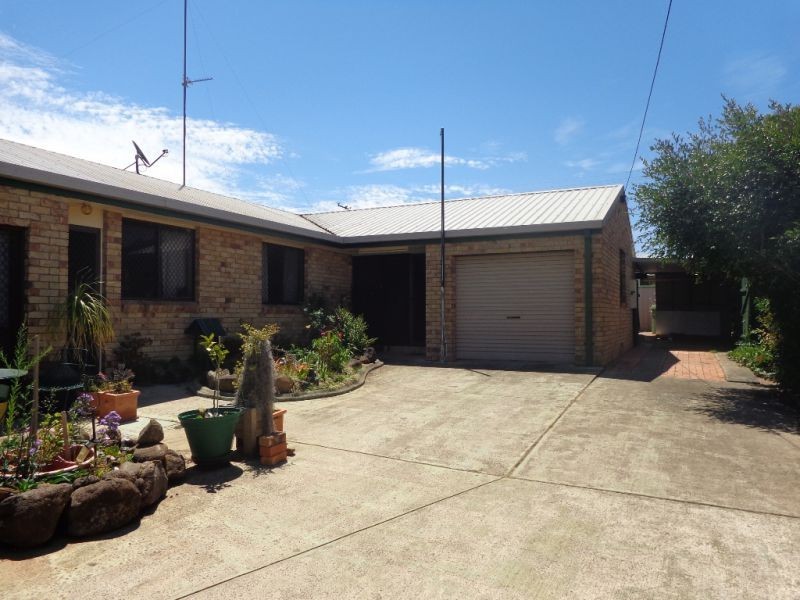 2/94 Jennifer Cres, Darling Heights QLD 4350