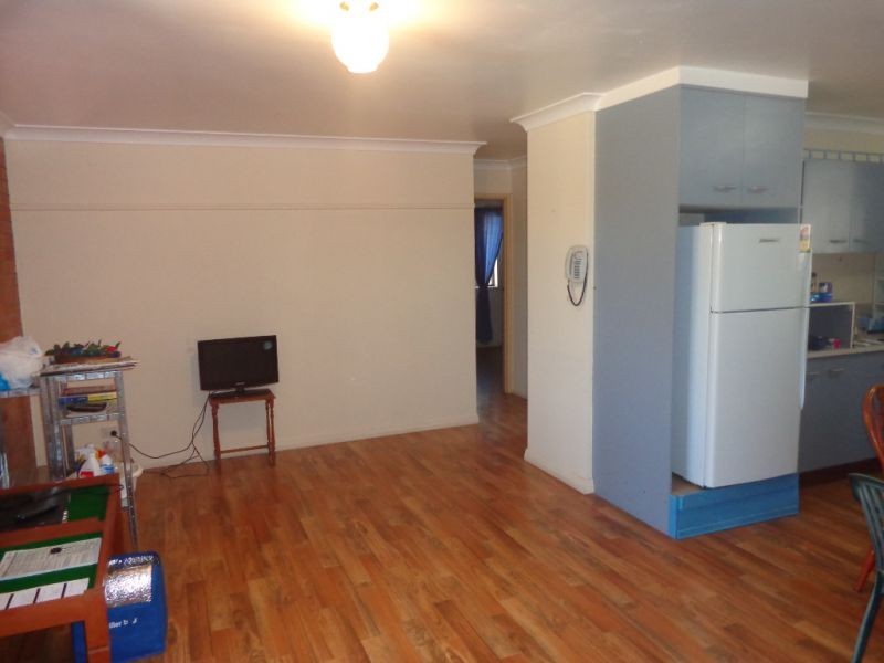 2/94 Jennifer Cres, Darling Heights QLD 4350