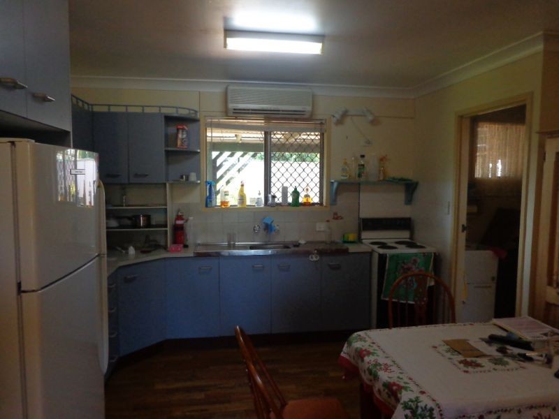 2/94 Jennifer Cres, Darling Heights QLD 4350